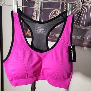 Sports Bra in Vibrant Pink